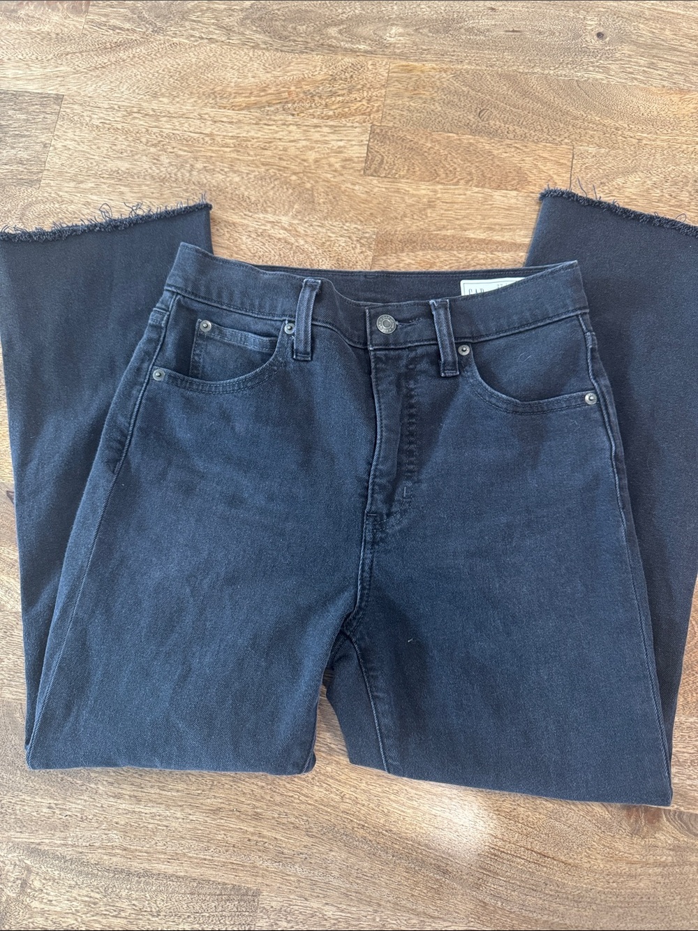 Women’s gap kick fit high-rise size 27